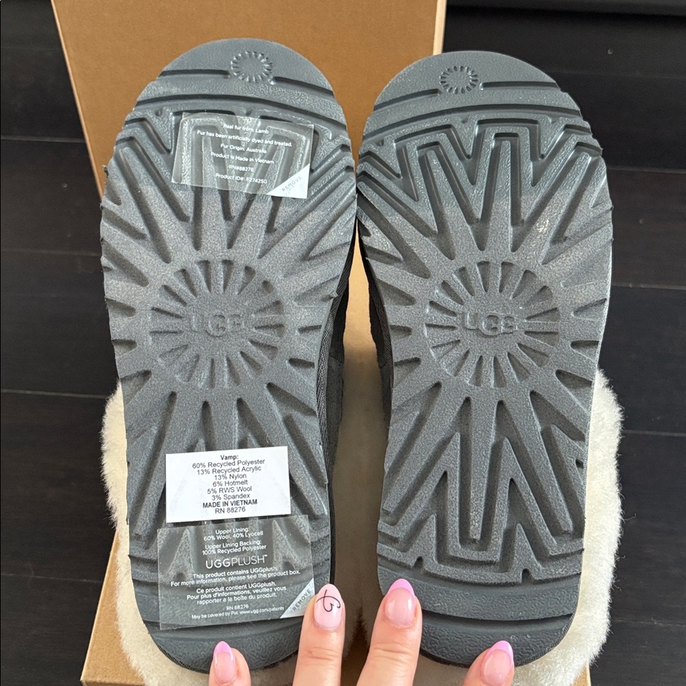 UGG CLUGGETTE CABELLE KNIT SLIPPERS IN MOONGRAY SZ 6 new in box - Picture 8 of 9